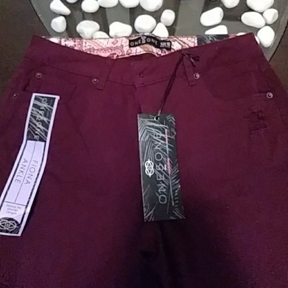 One5one* - Picture 2 of 4